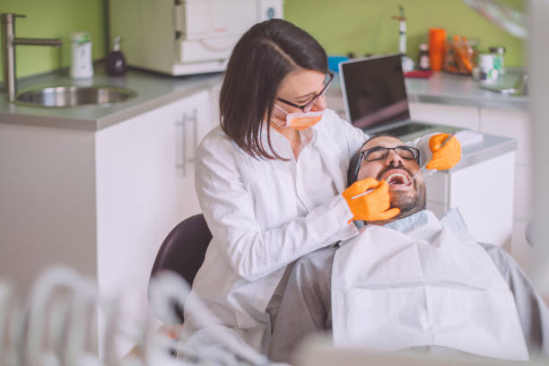 Best Dentist for Tooth Abscess  in Limestone Creek, FL